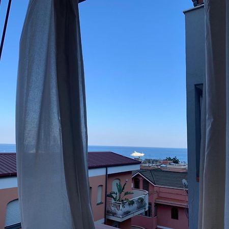Residence La Fenice Ff Джардіні-Наксос Екстер'єр фото
