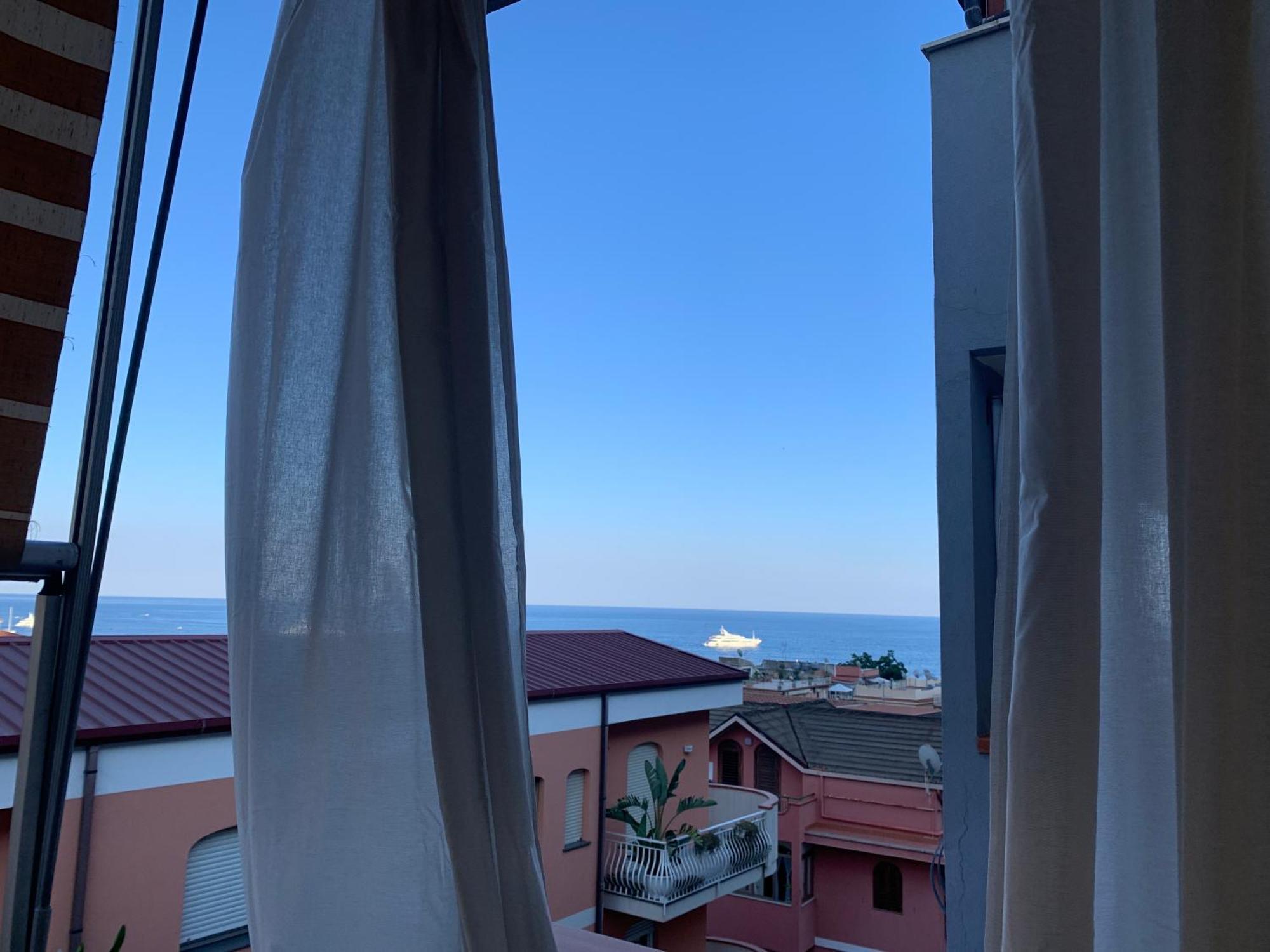 Residence La Fenice Ff Джардіні-Наксос Екстер'єр фото